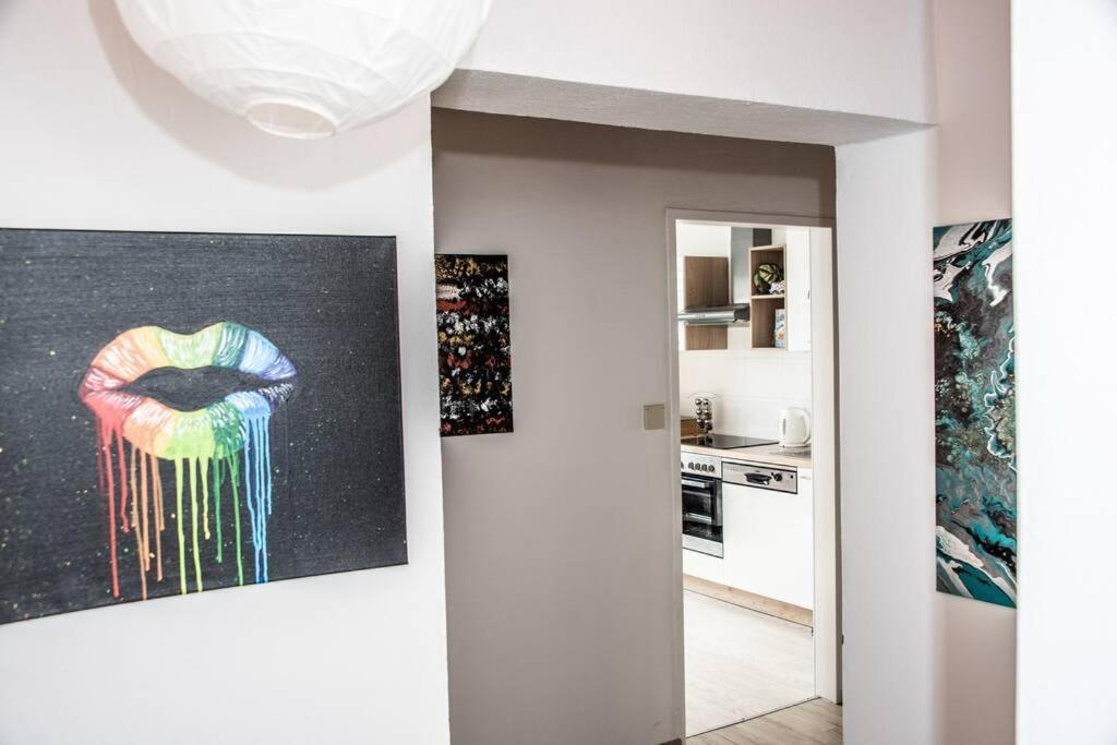 Apartment Pouringraz Fuer Kunst- Und Tennisliebhaber Exteriör bild