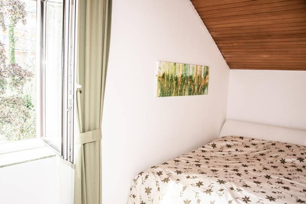 Apartment Pouringraz Fuer Kunst- Und Tennisliebhaber Exteriör bild